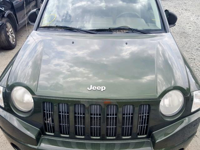 1J8FF47W17D215196 - 2007 JEEP COMPASS GREEN photo 7