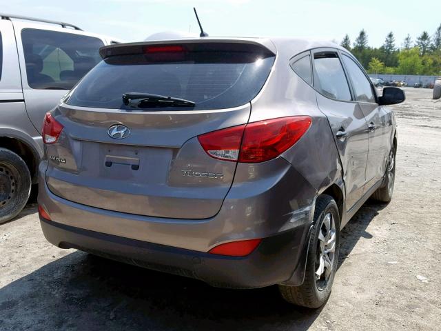 KM8JT3AC8BU245240 - 2011 HYUNDAI TUCSON GL GRAY photo 4