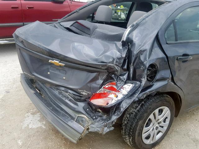 1G1JB5SH2H4147707 - 2017 CHEVROLET SONIC LS CHARCOAL photo 9