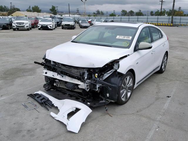 KMHC85LC8JU091100 - 2018 HYUNDAI IONIQ LIMI WHITE photo 2