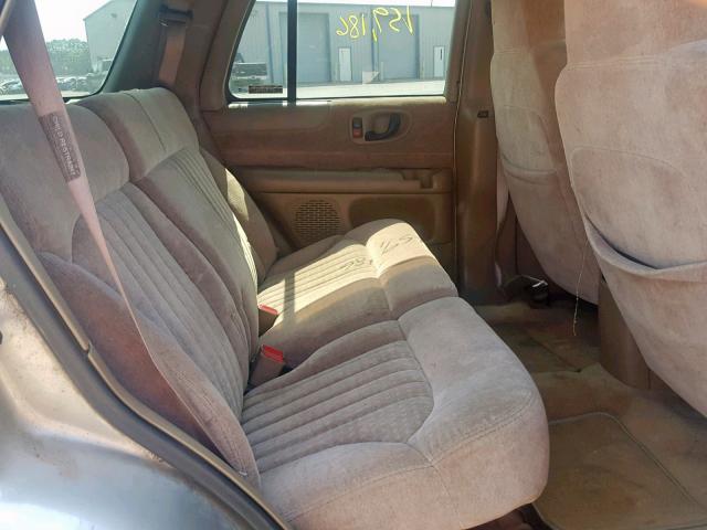 1GNDT13W5W2224092 - 1998 CHEVROLET BLAZER GRAY photo 6