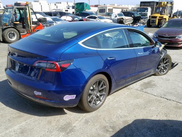 5YJ3E1EAXJF154000 - 2018 TESLA MODEL 3 BLUE photo 4