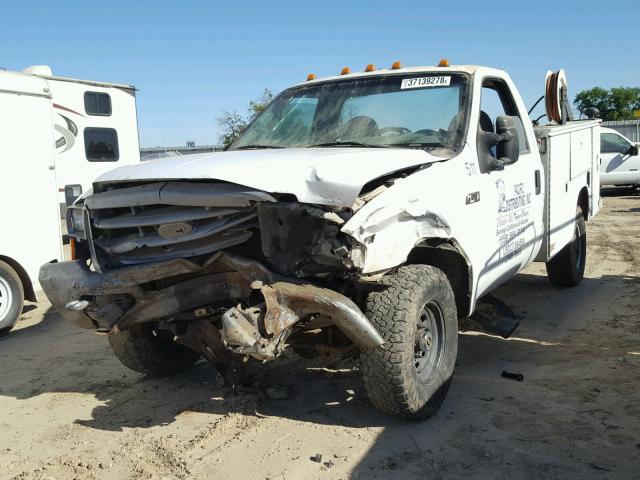 1FDSF35L9YEA39336 - 2000 FORD F350 SRW S WHITE photo 2