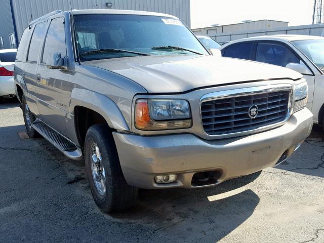 1GYEK13R6YR100203 - 2000 CADILLAC ESCALADE GOLD photo 1