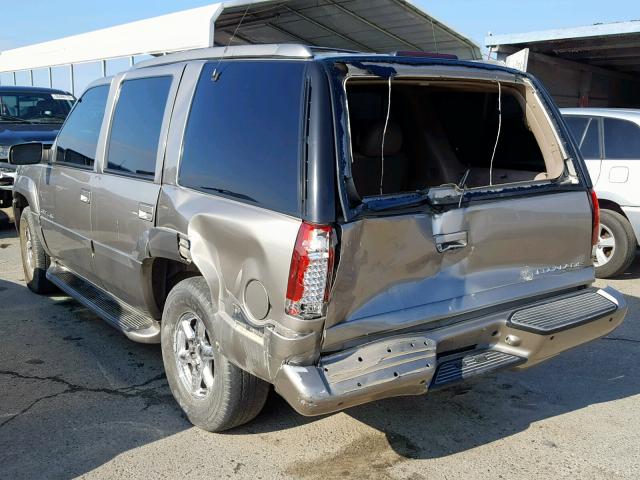 1GYEK13R6YR100203 - 2000 CADILLAC ESCALADE GOLD photo 3