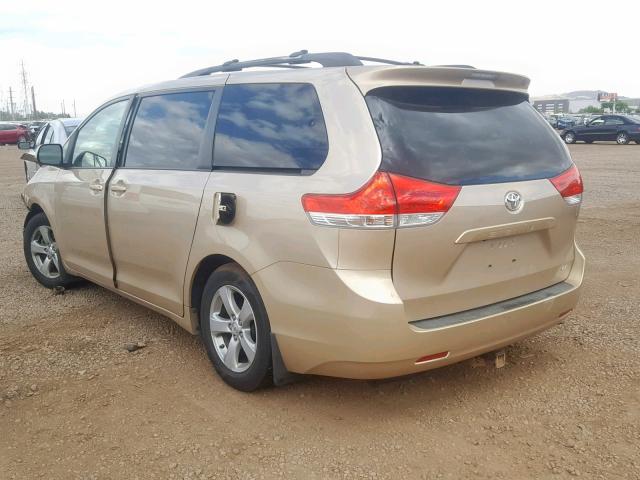 5TDKK3DC6DS341639 - 2013 TOYOTA SIENNA LE GOLD photo 3