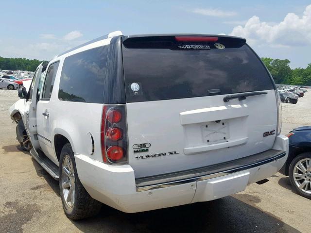 1GKS2MEF9CR154587 - 2012 GMC YUKON XL D WHITE photo 3