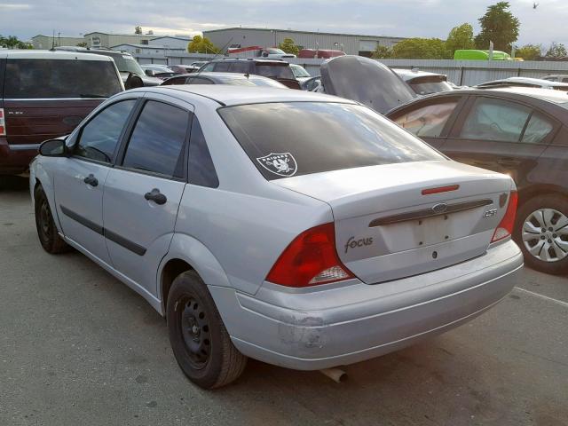 1FAFP33P01W108011 - 2001 FORD FOCUS LX SILVER photo 3