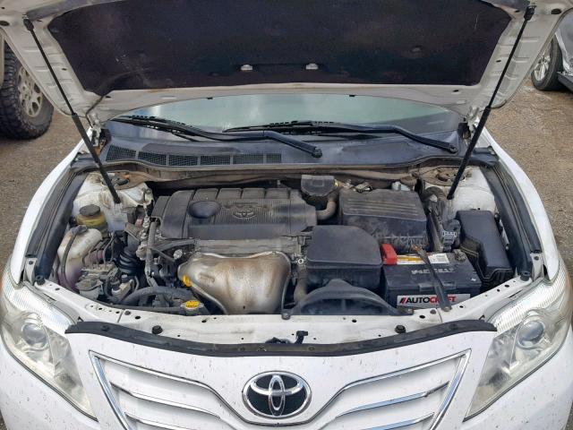 4T1BF3EK7BU661289 - 2011 TOYOTA CAMRY BASE WHITE photo 7