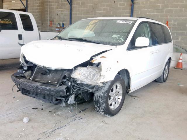 2A8HR54P78R781994 - 2008 CHRYSLER TOWN & COU WHITE photo 2