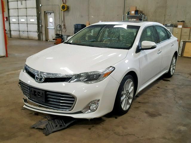 4T1BK1EB5DU063530 - 2013 TOYOTA AVALON BAS WHITE photo 2