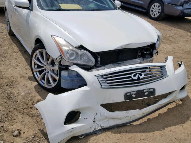 JNKCV64E58M110942 - 2008 INFINITI G37 BASE WHITE photo 9