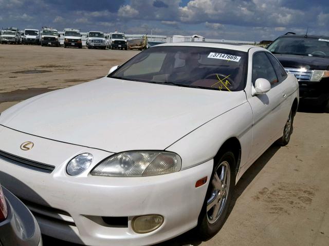 JT8CD32Z5V0040174 - 1997 LEXUS SC 300 WHITE photo 2