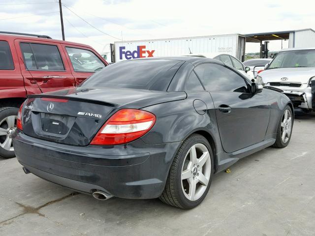 WDBWK54F37F153803 - 2007 MERCEDES-BENZ SLK 280 BLACK photo 4