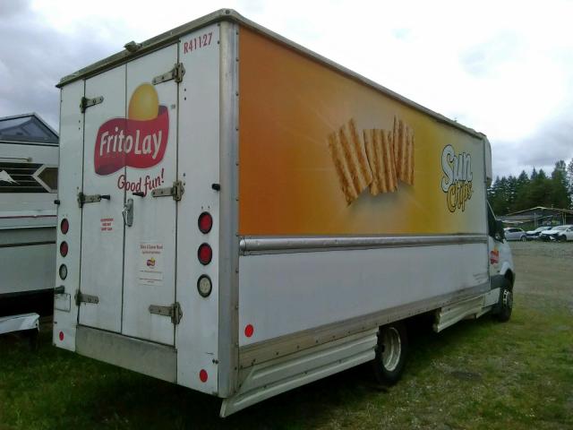 WDPPF4AC699433692 - 2009 FREIGHTLINER SPRINTER WHITE photo 4