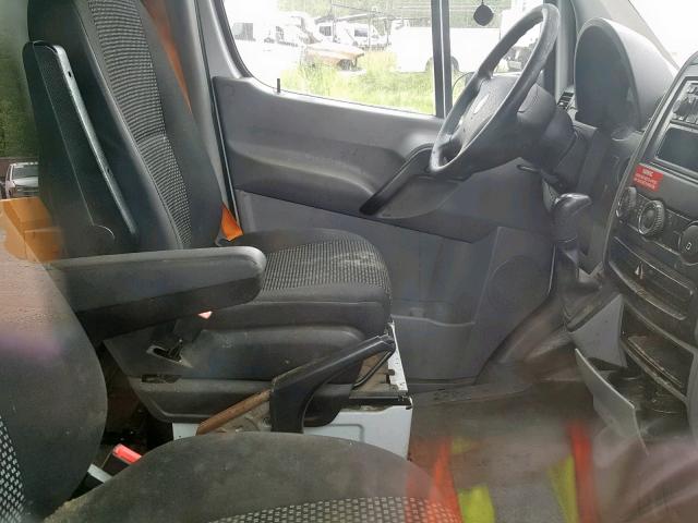 WDPPF4AC699433692 - 2009 FREIGHTLINER SPRINTER WHITE photo 5