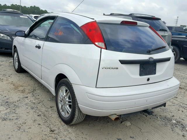 1FAFP31N57W260781 - 2007 FORD FOCUS ZX3 WHITE photo 3