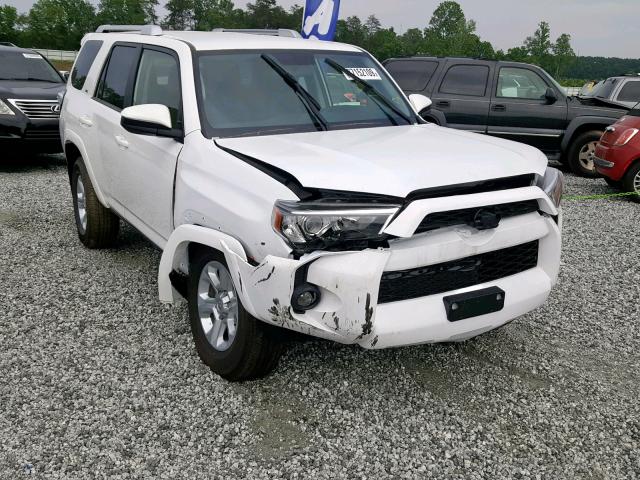 JTEBU5JR5J5533940 - 2018 TOYOTA 4RUNNER SR WHITE photo 1