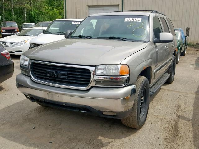 1GKEK13V02J246240 - 2002 GMC YUKON SILVER photo 2