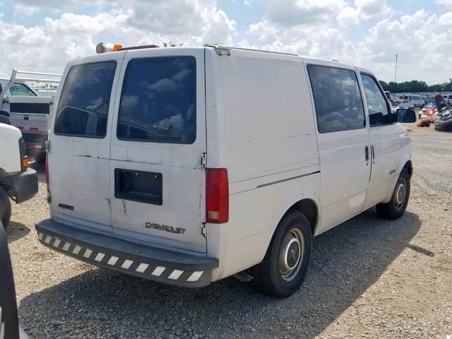 1GCDM19W1WB180640 - 1998 CHEVROLET ASTRO WHITE photo 4