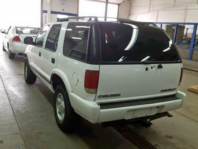 1GNDT13W0V2160820 - 1997 CHEVROLET BLAZER WHITE photo 3