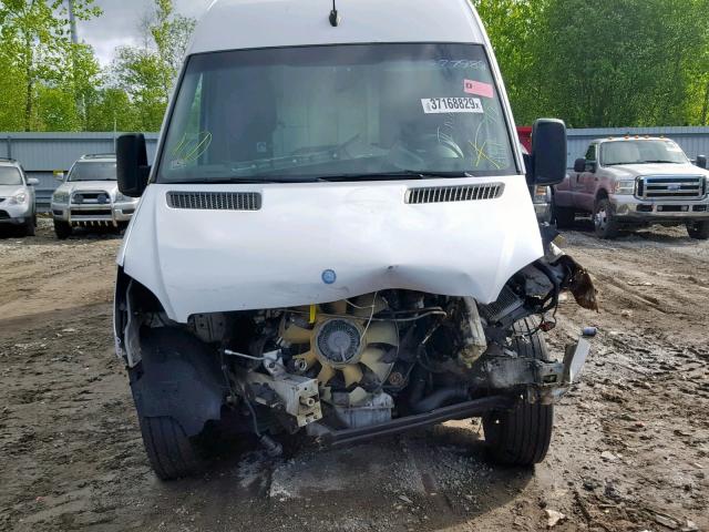 WD3PE8CB3B5572143 - 2011 MERCEDES-BENZ SPRINTER 2 WHITE photo 9