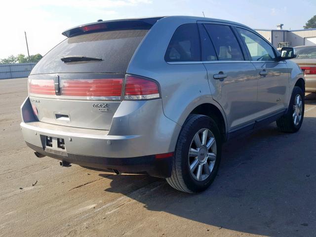 2LMDU68C27BJ28790 - 2007 LINCOLN MKX SILVER photo 4