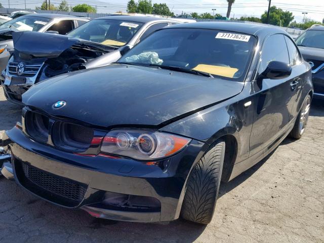 WBAUC7C5XAVK95909 - 2010 BMW 135 I BLACK photo 2