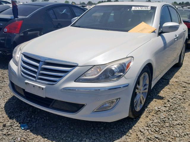 KMHGC4DD4CU211530 - 2012 HYUNDAI GENESIS 3. WHITE photo 2