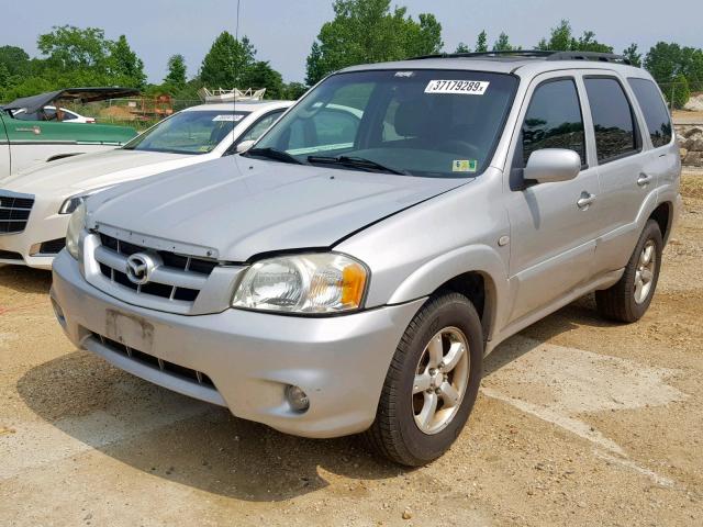 4F2YZ94115KM32110 - 2005 MAZDA TRIBUTE S SILVER photo 2