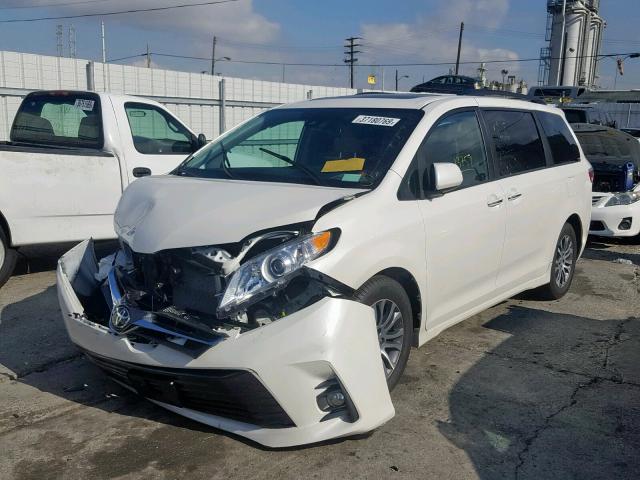 5TDYZ3DC0KS985169 - 2019 TOYOTA SIENNA LIM WHITE photo 2