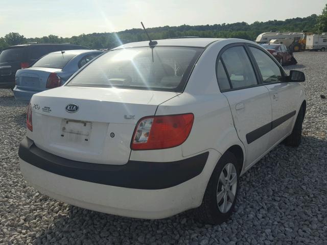 KNADE223096465102 - 2009 KIA RIO BASE WHITE photo 4