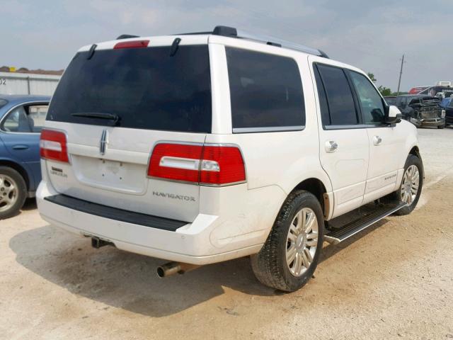 5LMJJ2H51EEL08214 - 2014 LINCOLN NAVIGATOR WHITE photo 4