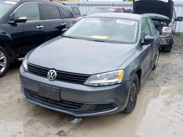 3VW2K7AJ8DM350088 - 2013 VOLKSWAGEN JETTA BASE GRAY photo 2