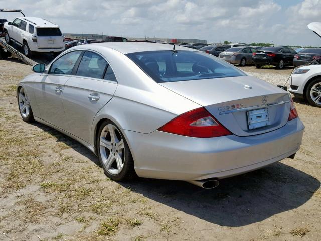 WDDDJ75X46A053564 - 2006 MERCEDES-BENZ CLS 500 SILVER photo 3