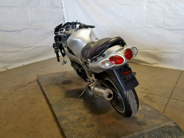 JKAZX9C162A003651 - 2002 KAWASAKI ZX1200 C SILVER photo 3