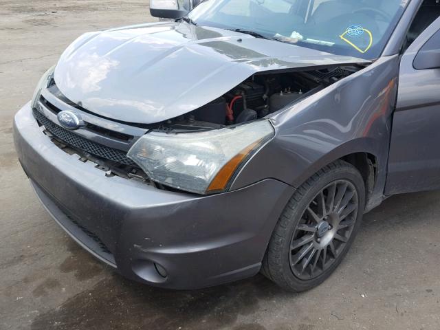 1FAHP3GN5AW234415 - 2010 FORD FOCUS SES GRAY photo 9