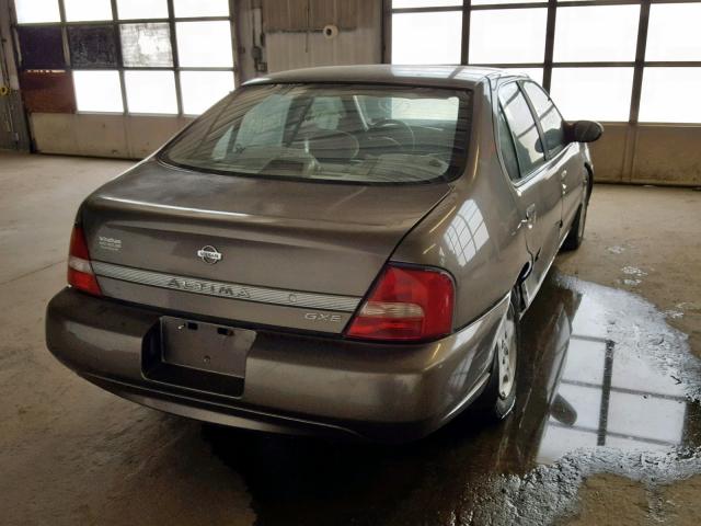 1N4DL01D4YC129983 - 2000 NISSAN ALTIMA XE BEIGE photo 4