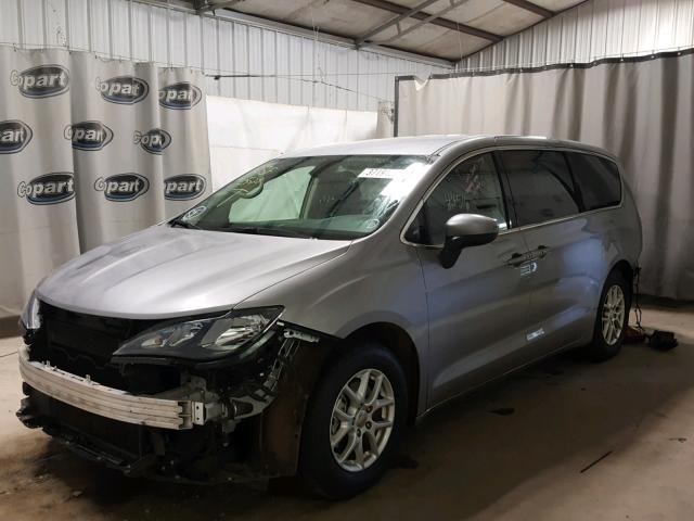 2C4RC1DG1HR521497 - 2017 CHRYSLER PACIFICA T SILVER photo 2