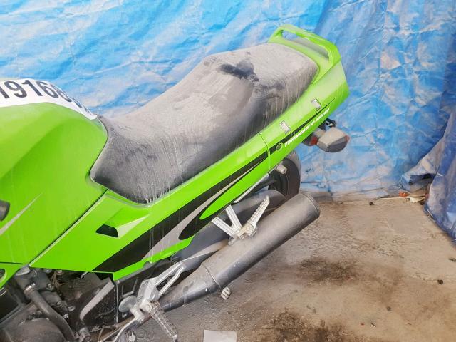 JKAEXMF142A088177 - 2002 KAWASAKI EX250 F GREEN photo 6