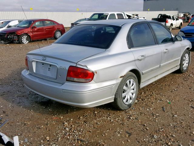 KMHWF25S32A597460 - 2002 HYUNDAI SONATA GL SILVER photo 4