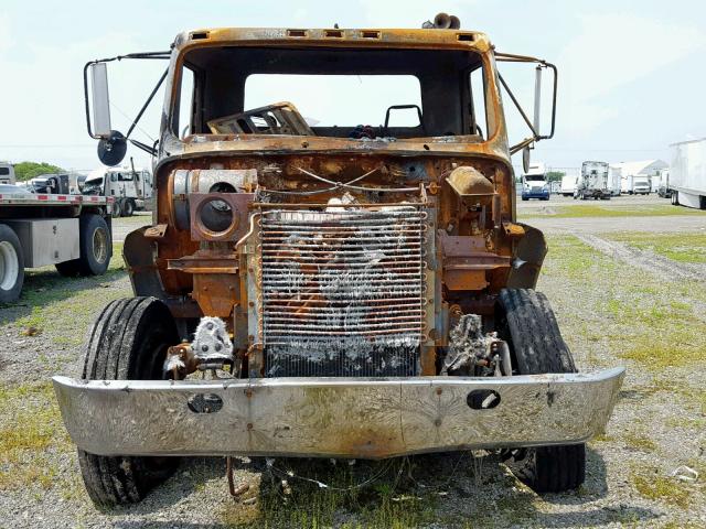 1HSLRTVN5JH591381 - 1988 INTERNATIONAL S-SERIES 1 烧焦的 照片 10