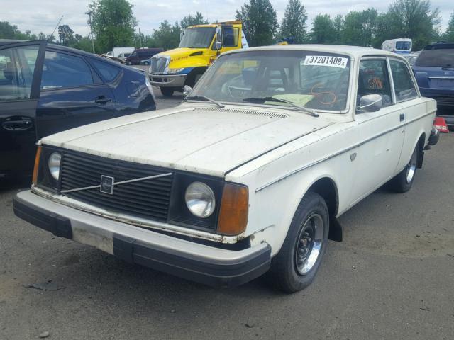 VC24245H1107627 - 1977 VOLVO 242 CREAM photo 2