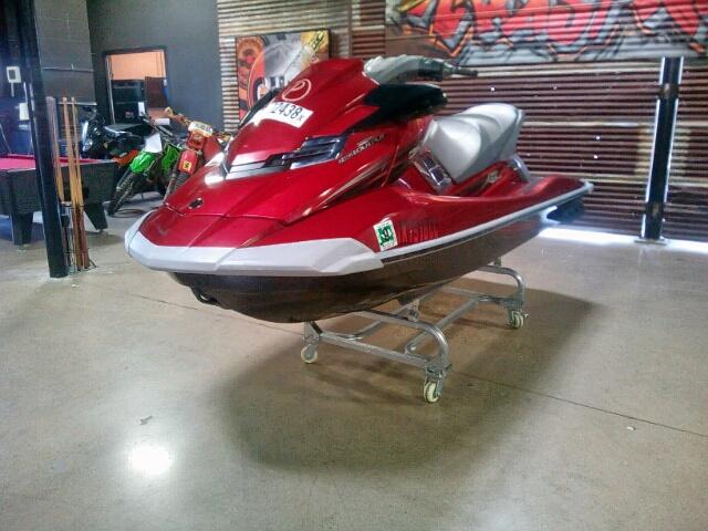 USYAMA2406A313 - 2013 YAMAHA WAVERUNNER RED photo 2