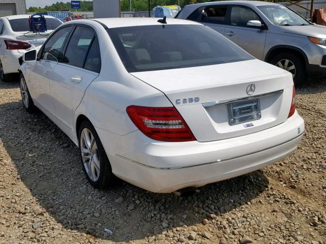 WDDGF4HB3DR272916 - 2013 MERCEDES-BENZ C 250 WHITE photo 3