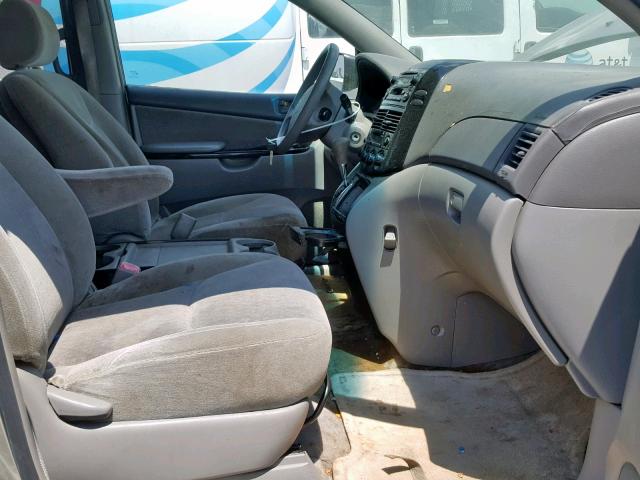 5TDZA23C85S277246 - 2005 TOYOTA SIENNA CE GOLD photo 5