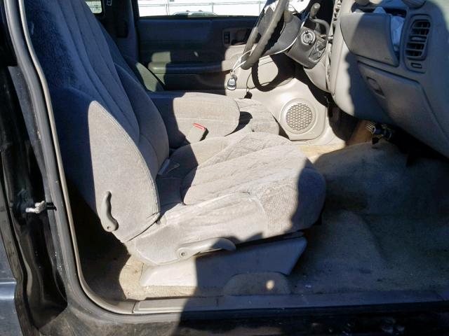 1GTCS19W818182070 - 2001 GMC SONOMA BLACK photo 5