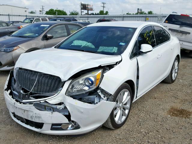 1G4PR5SK0G4108553 - 2016 BUICK VERANO CON WHITE photo 2