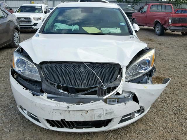 1G4PR5SK0G4108553 - 2016 BUICK VERANO CON WHITE photo 9