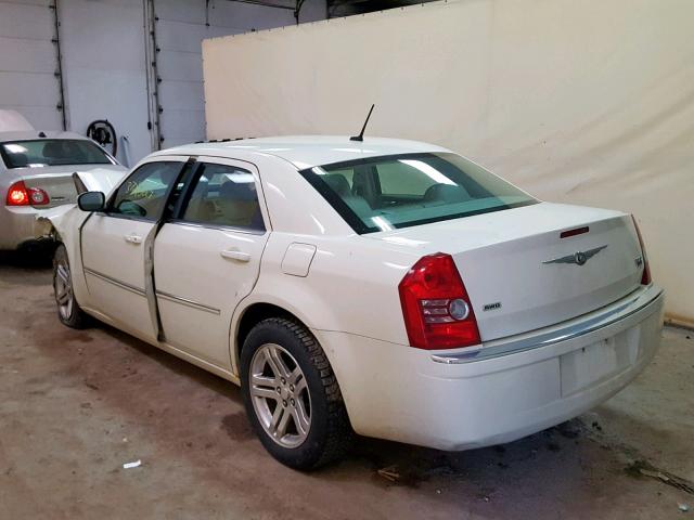 2C3LK33G68H252171 - 2008 CHRYSLER 300 LIMITE WHITE photo 3